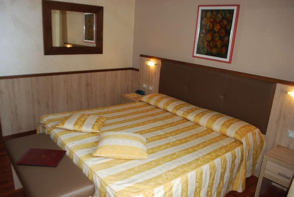 Hotel Corallo La Spezia Camera foto
