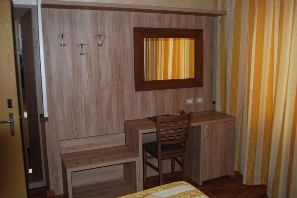 Hotel Corallo La Spezia Camera foto